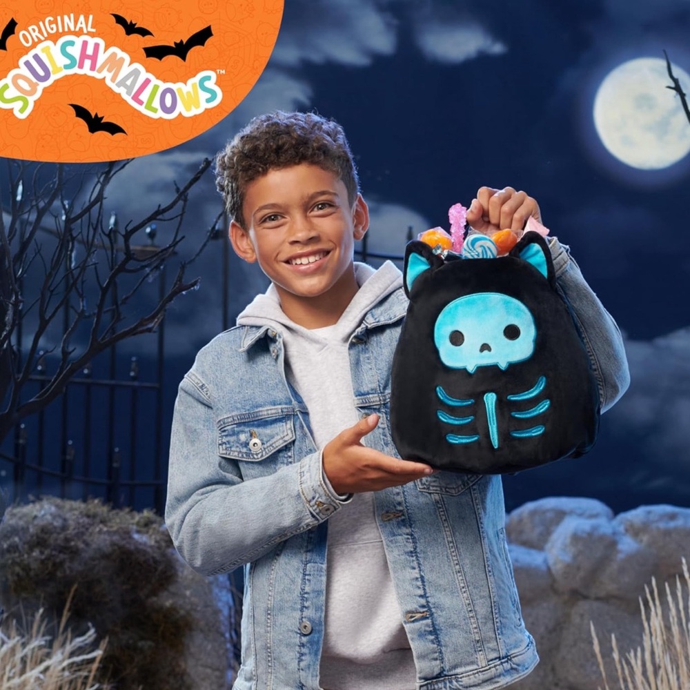 Stump the Skeleton Cat Halloween Plush Treat Pail Squishmallows New with Tag